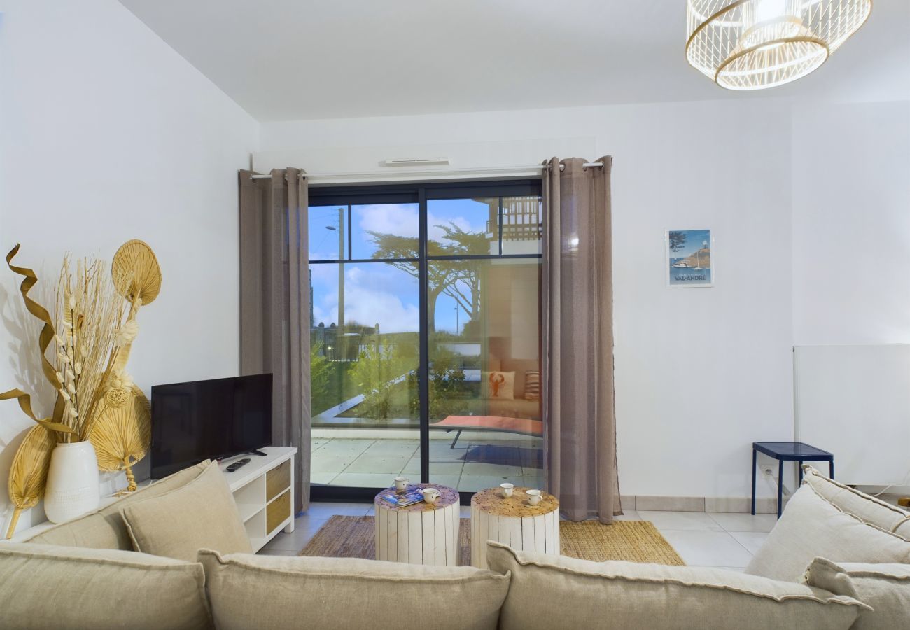 Apartment in Pléneuf-Val-André - 50m from the beach, nice flat for 6