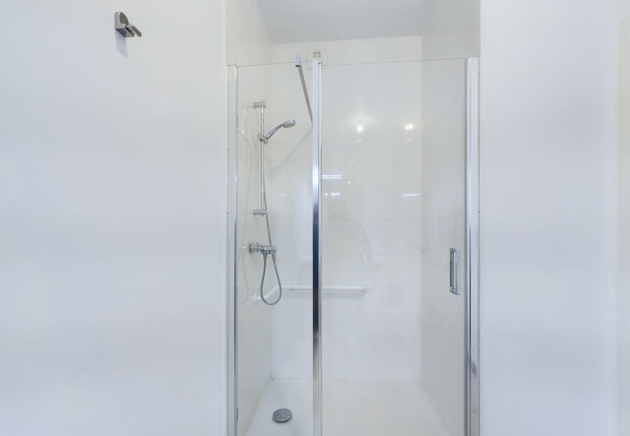 Apartment in Pléneuf-Val-André - 50m from the beach – terrace – 3 adults / 3 children
