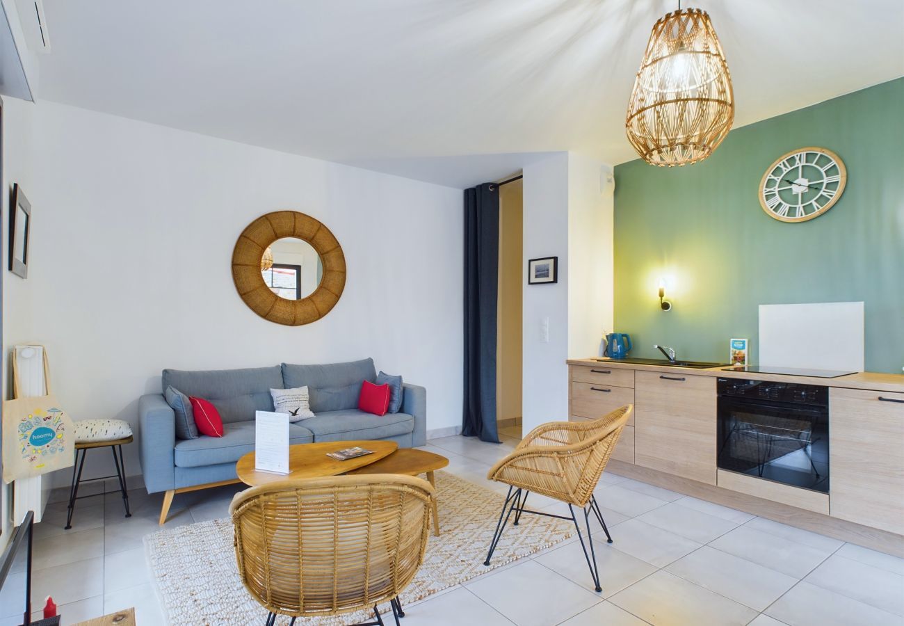 Apartment in Pléneuf-Val-André - 50m from the beach – terrace – 3 adults / 3 children