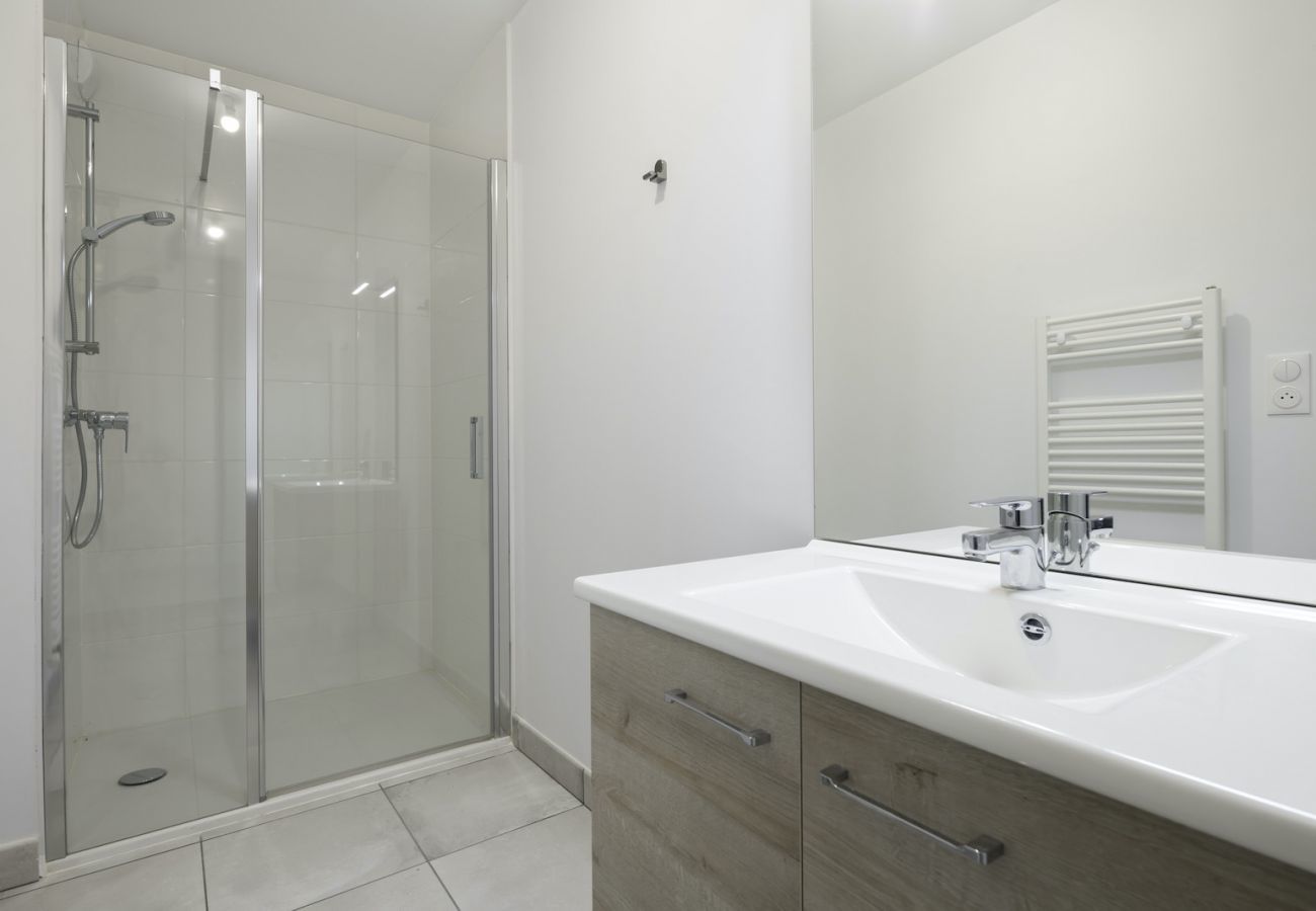 Apartment in Pléneuf-Val-André - Facing the sea, lovely flat for 6