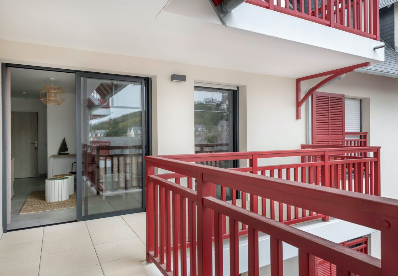 Apartment in Pléneuf-Val-André - Flat for 4 by the sea in Pléneuf-Val-André 