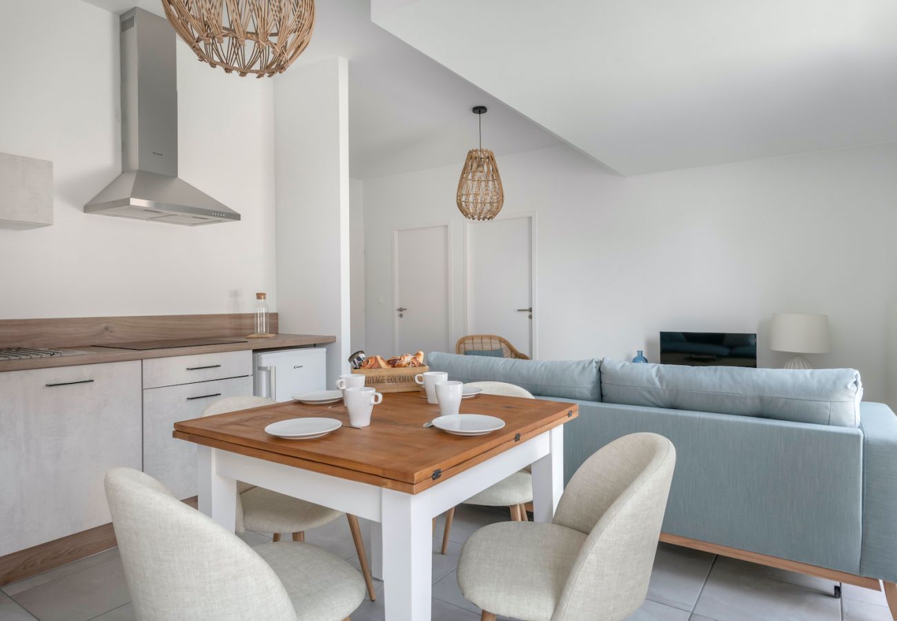 Apartment in Pléneuf-Val-André - 50m from the beach, nice flat for 4