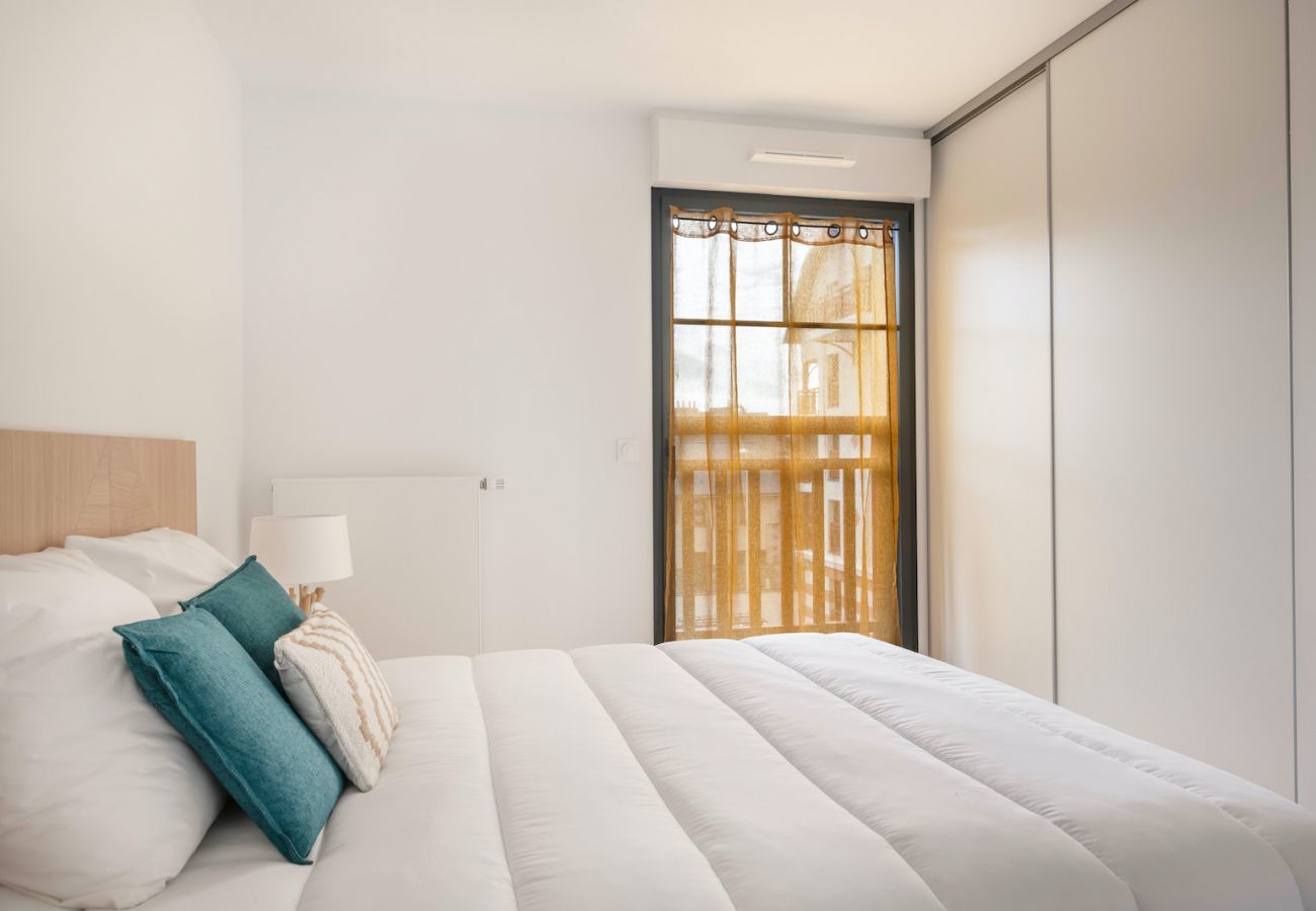 Apartment in Pléneuf-Val-André - Facing the sea, lovely flat for 8