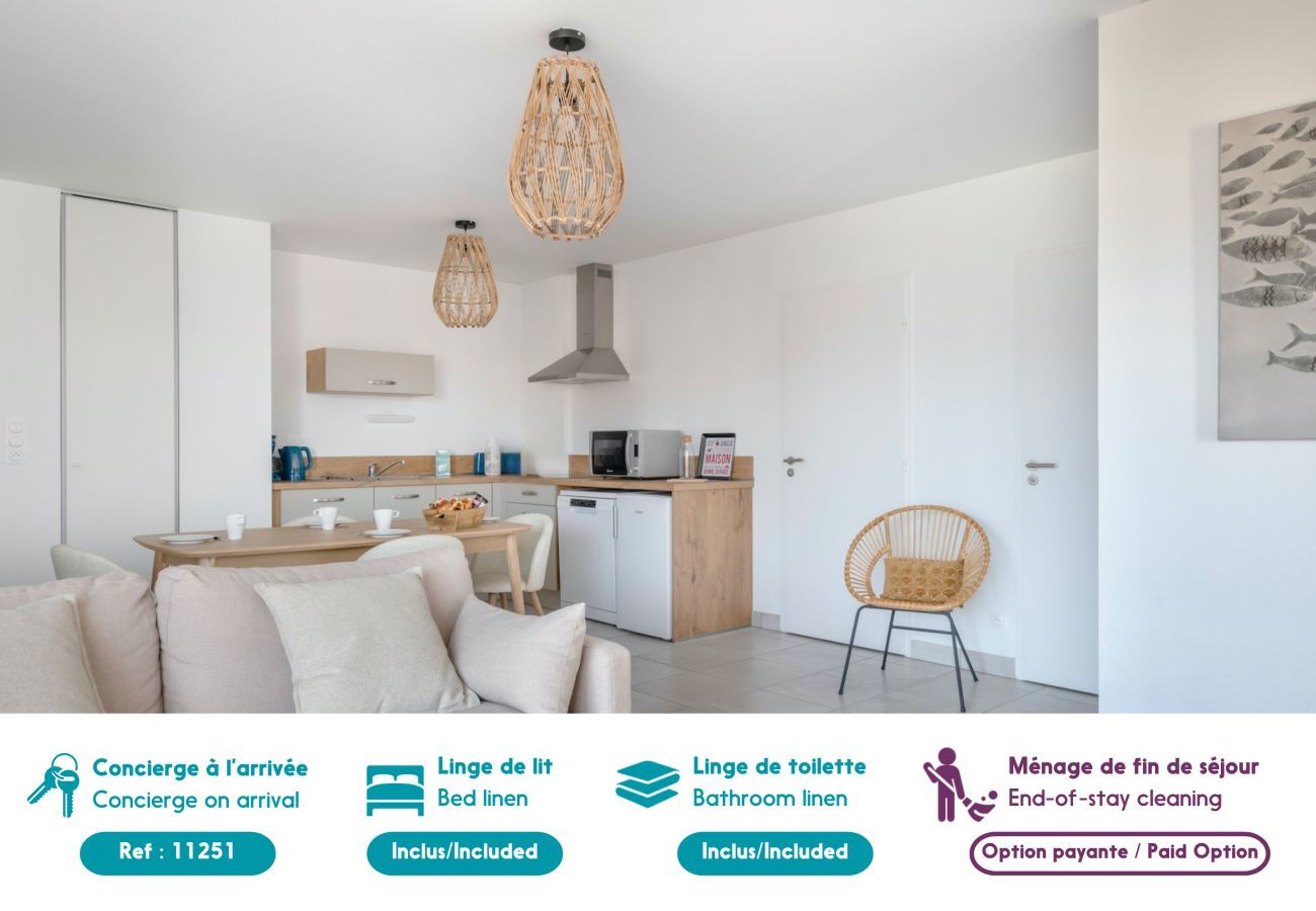 Apartment in Pléneuf-Val-André - Nice flat for 6, sea view, 50m from the beach