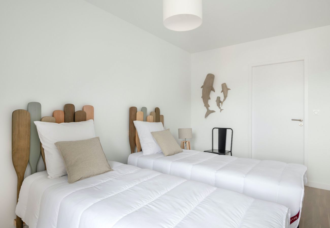 Apartment in Pléneuf-Val-André - Flat for 6 50m from the beach