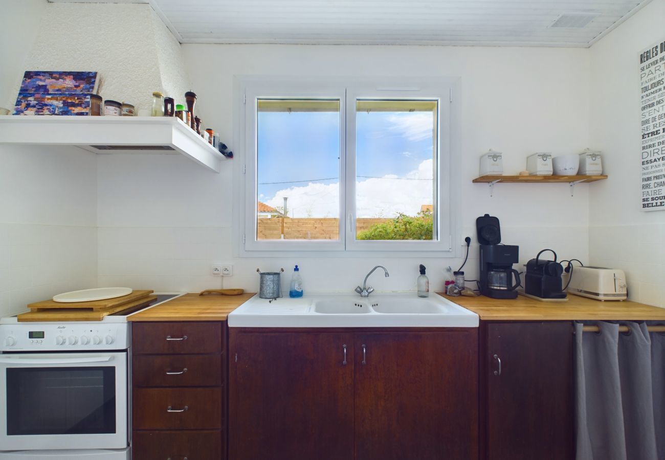 House in Brem-sur-Mer - Nature and discovery for 8 people in Brem-sur-Mer