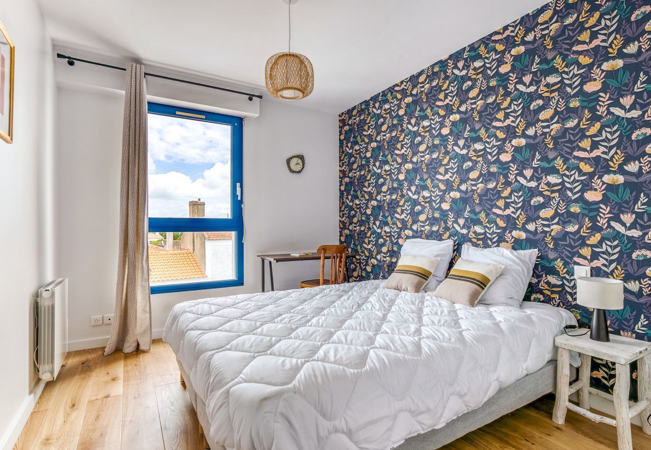 Apartment in Noirmoutier-en-l´Ile - Apartment for 6 adults and 2 children with a terrace