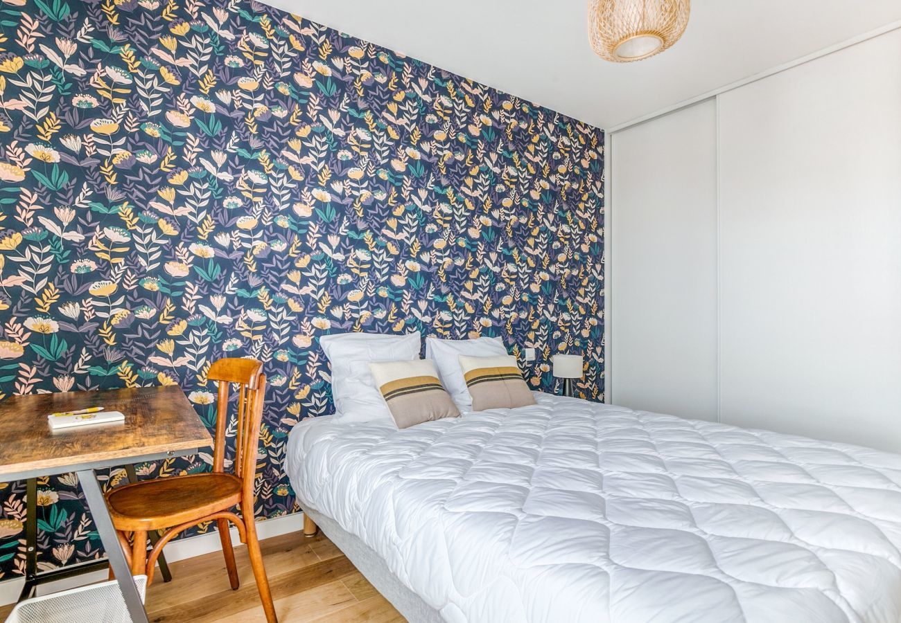 Apartment in Noirmoutier-en-l´Ile - Apartment for 6 adults and 2 children with a terrace