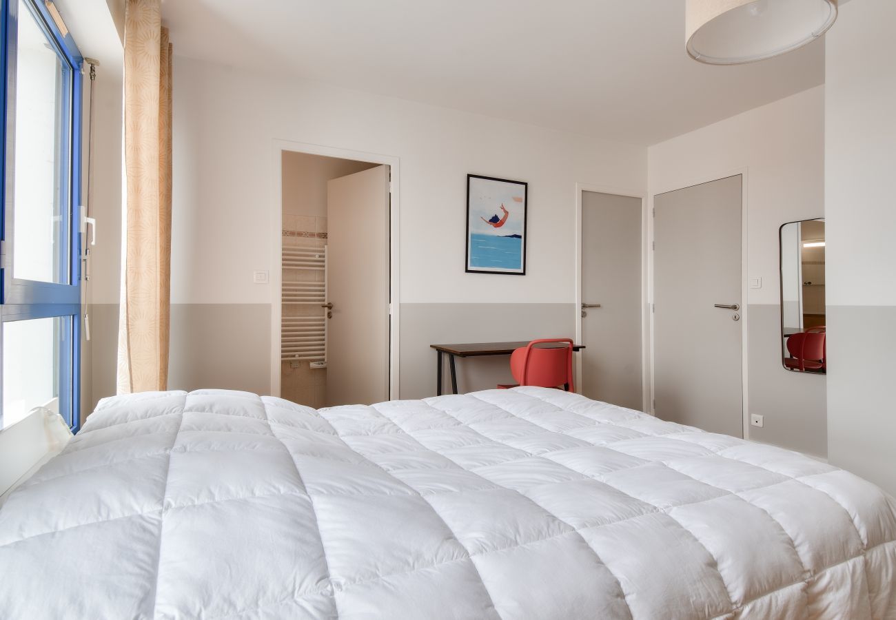 Apartment in Noirmoutier-en-l´Ile - Apartment for 6 adults and 2 children with a terrace