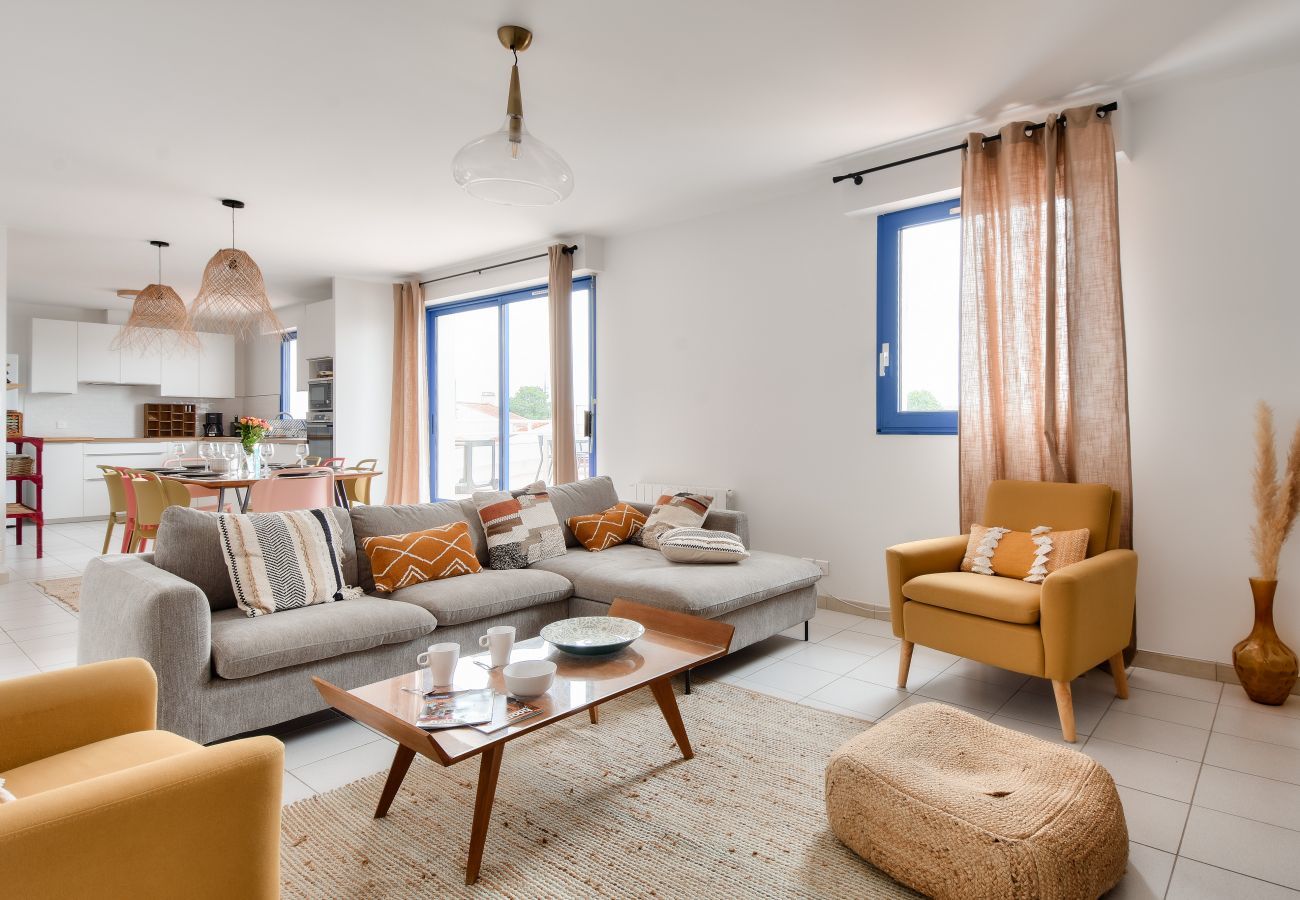 Apartment in Noirmoutier-en-l´Ile - Apartment for 6 adults and 2 children with a terrace