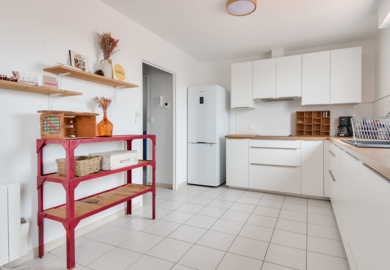 Apartment in Noirmoutier-en-l´Ile - Apartment for 6 adults and 2 children with a terrace