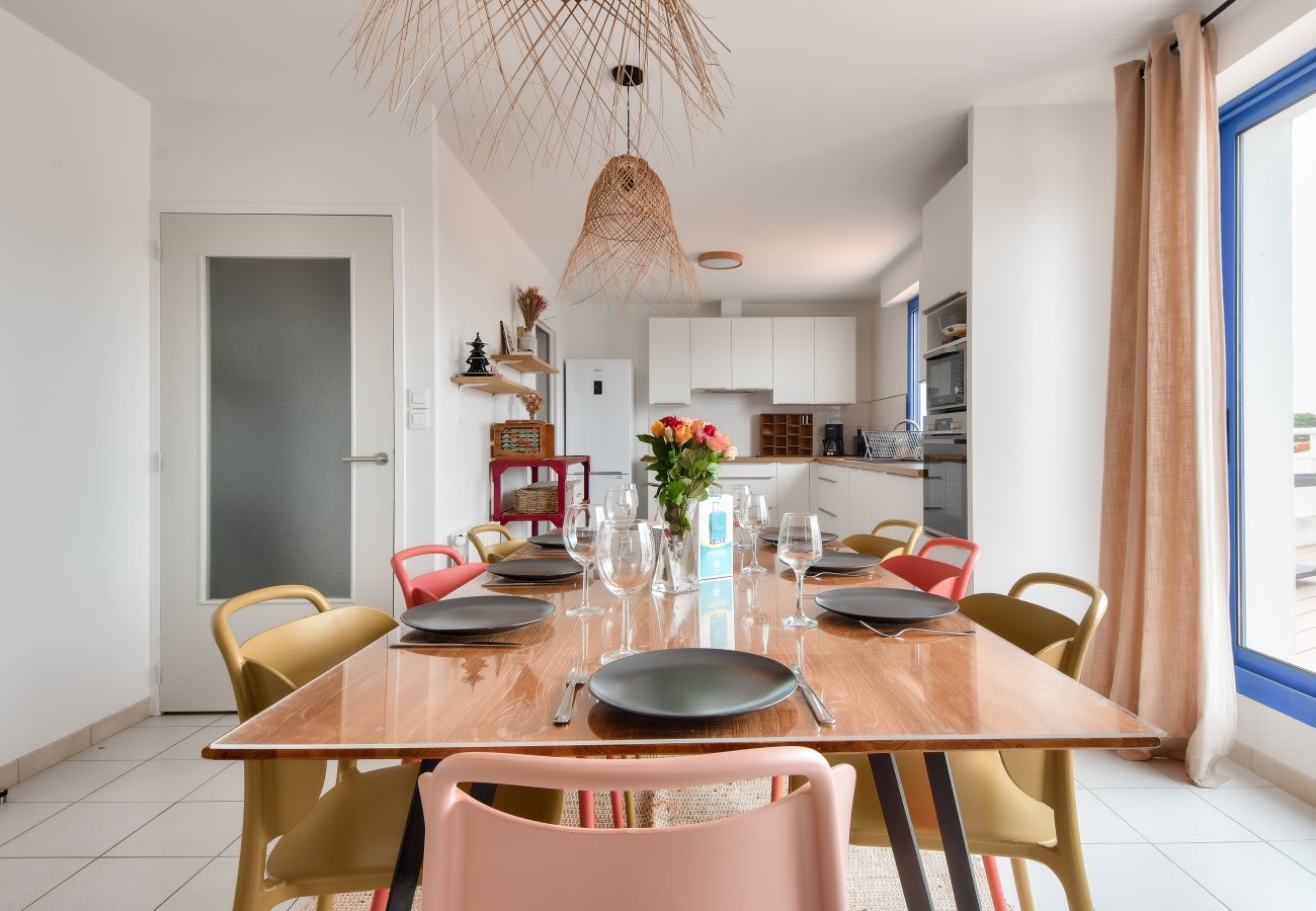 Apartment in Noirmoutier-en-l´Ile - Apartment for 6 adults and 2 children with a terrace