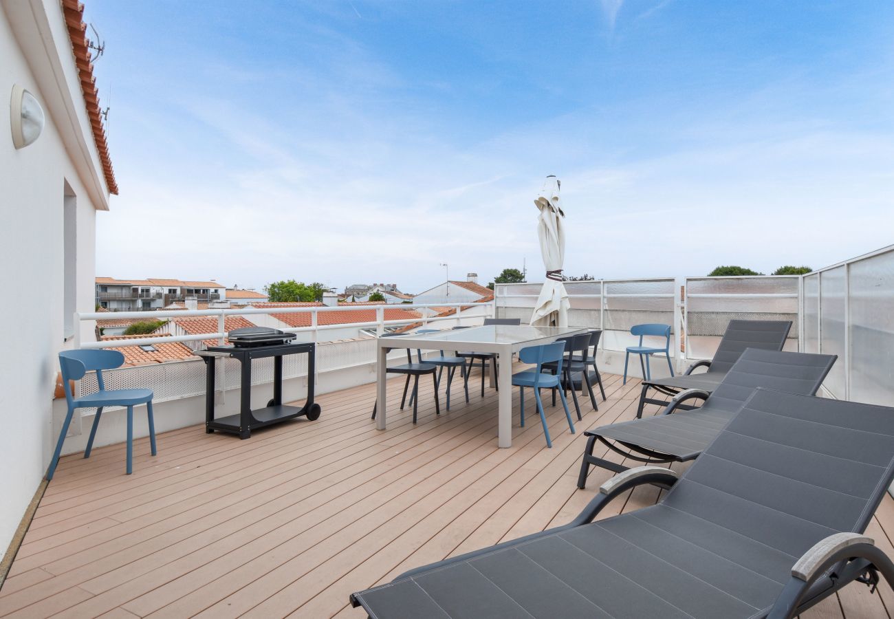 Apartment in Noirmoutier-en-l´Ile - Apartment for 6 adults and 2 children with a terrace