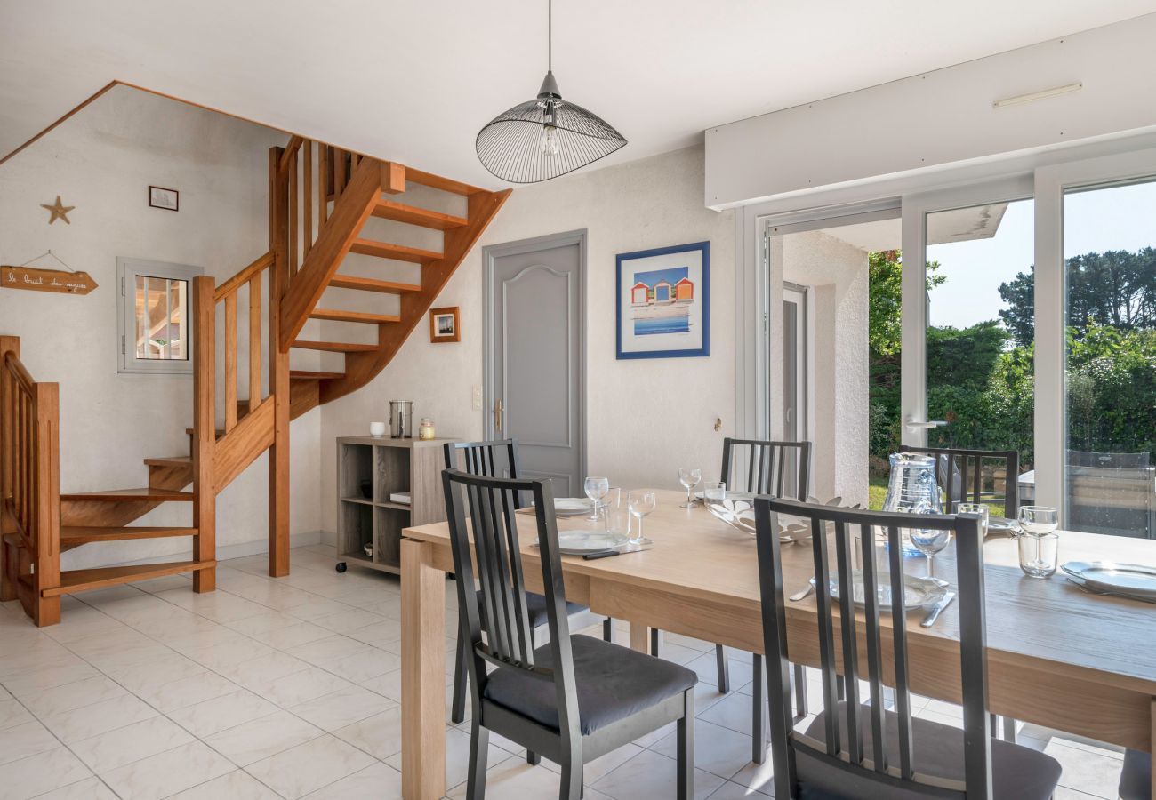 House in Sarzeau - 300m from the beach, great house for 8