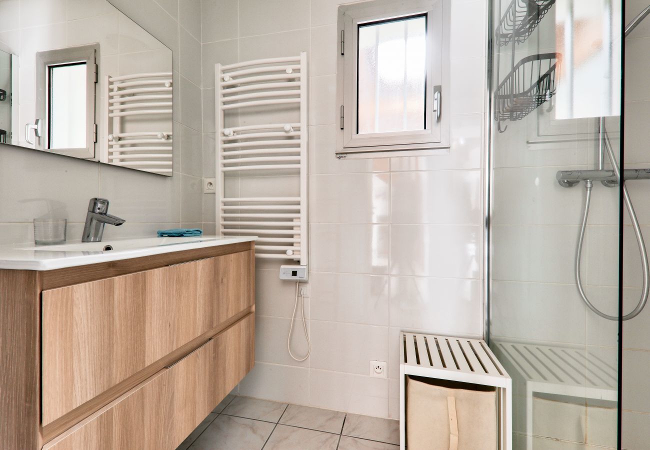 House in Sarzeau - 300m from the beach, great house for 8