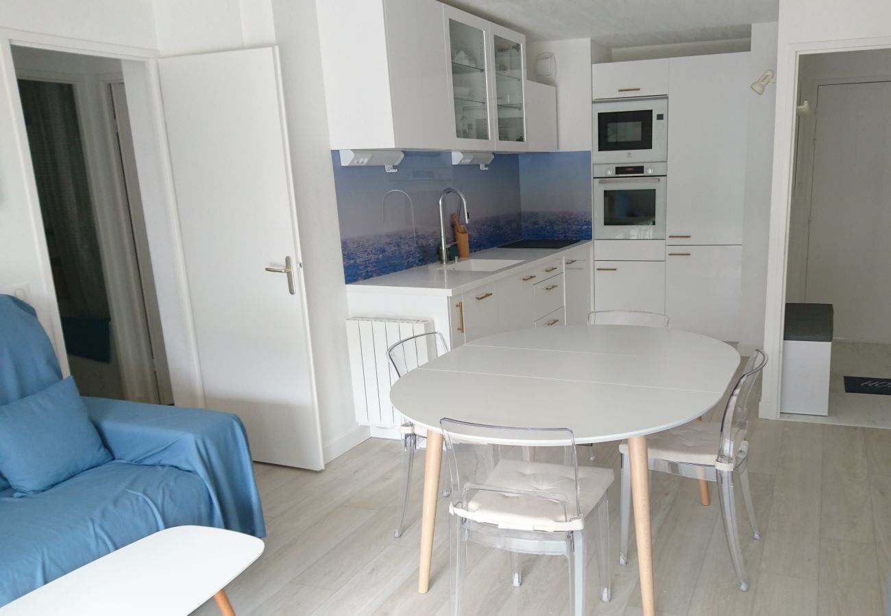 Apartment in La Baule-Escoublac - Flat in residence with swimming pool for 6