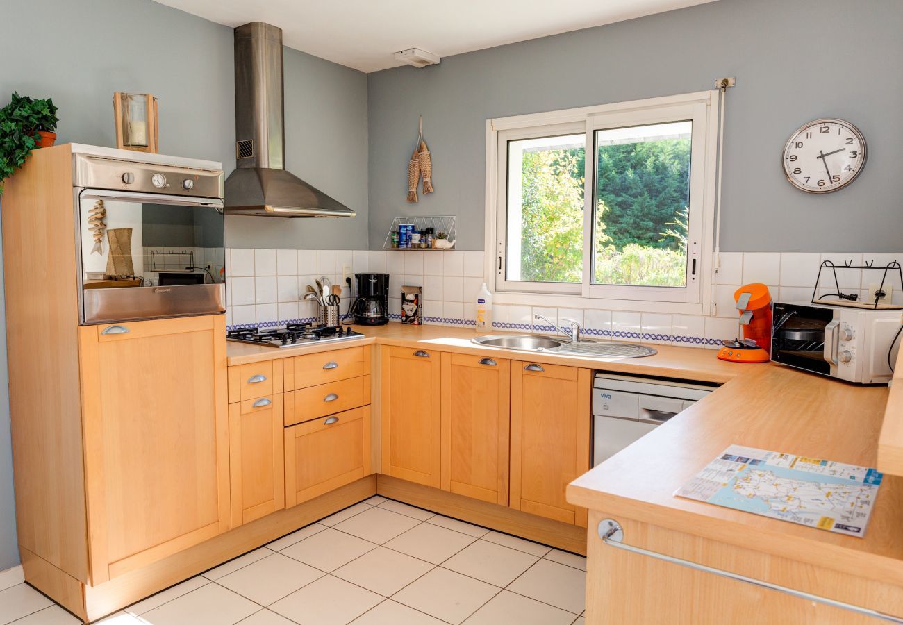 House in Plomeur - Near Pointe de La Torche, big house for 8