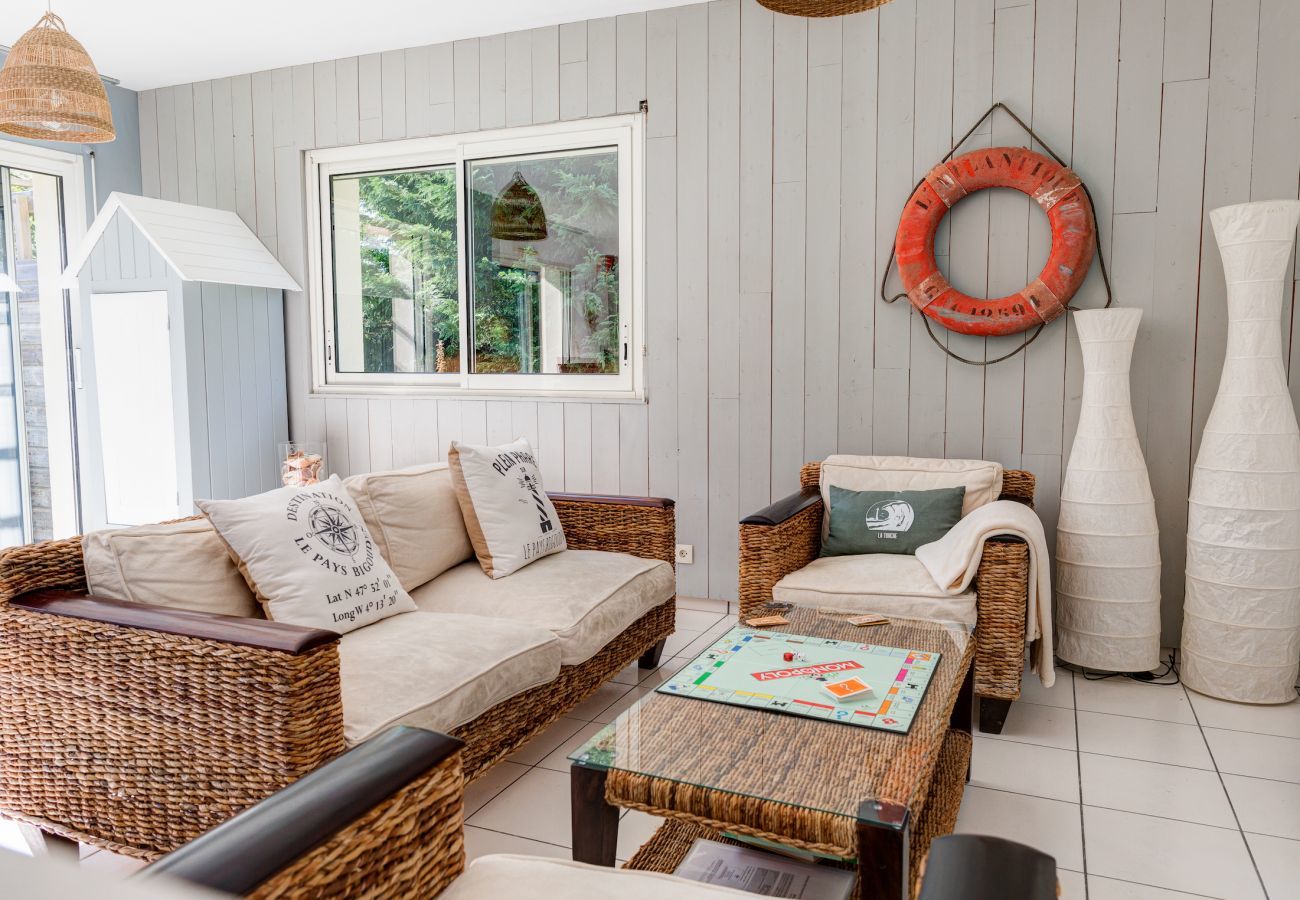 House in Plomeur - Near Pointe de La Torche, big house for 8