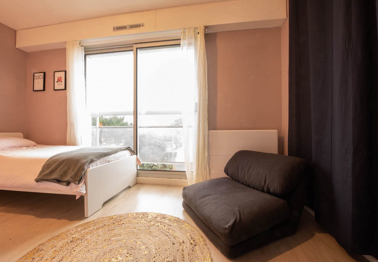 Apartment in Saint-Gilles-Croix-de-Vie - Charming flat for 4, 300m from the beach