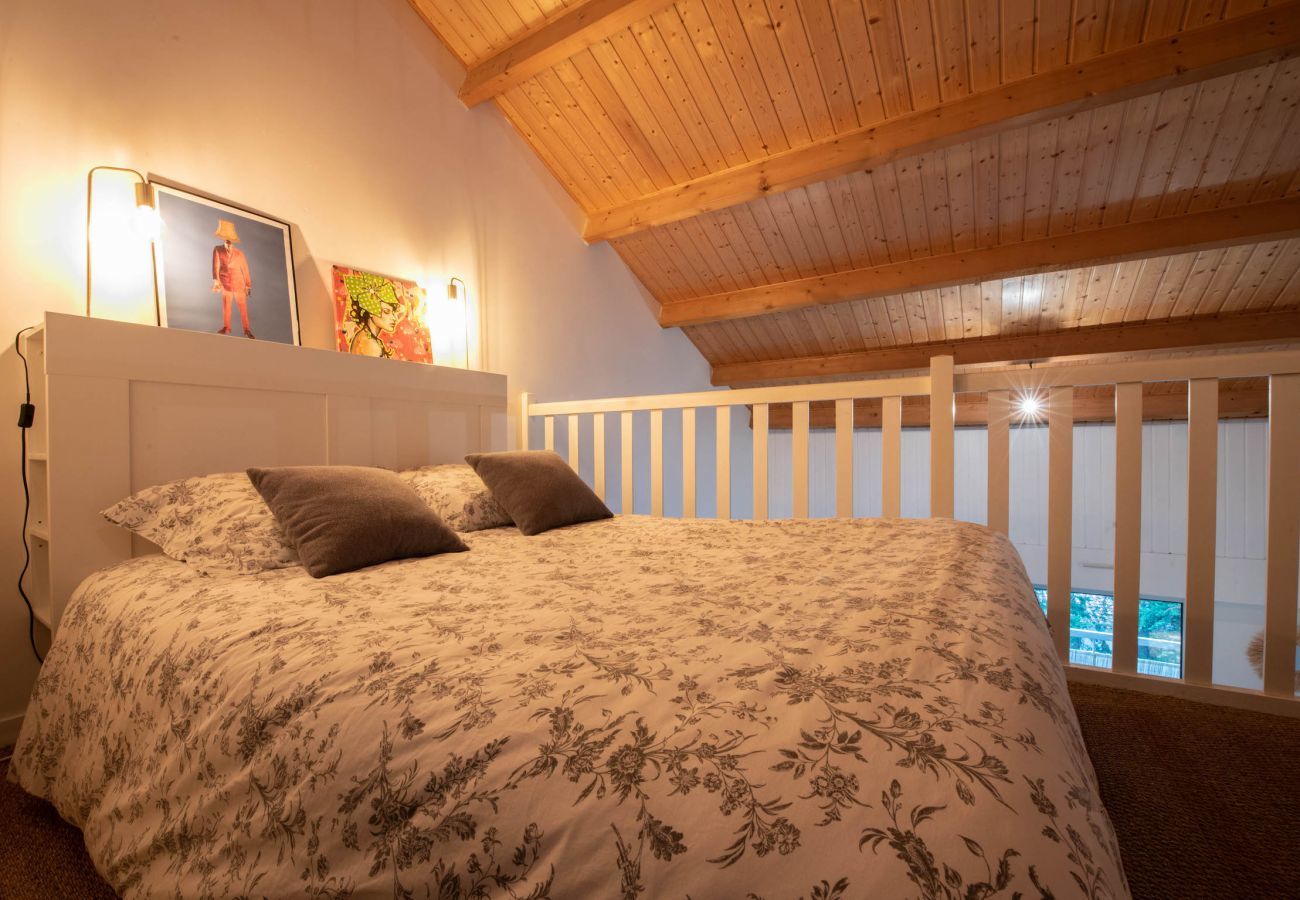 Apartment in Saint-Gilles-Croix-de-Vie - Charming flat for 4, 300m from the beach