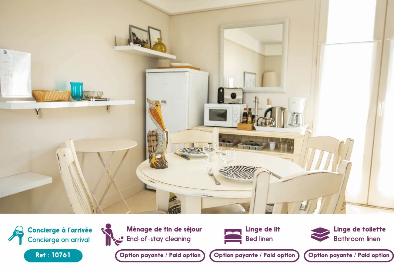 Apartment in La Flotte - Jolie Brise - Apartment for with a pool