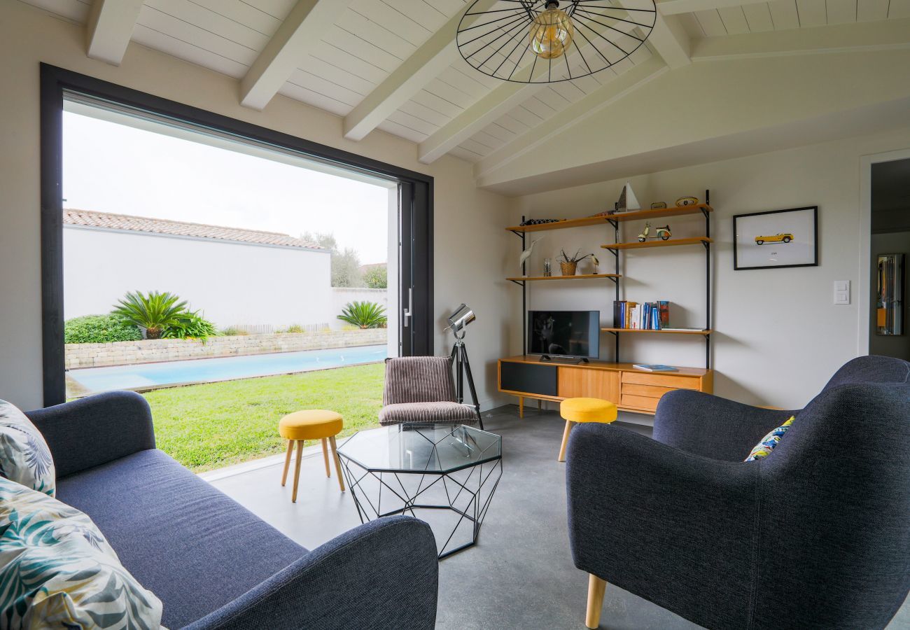 House in Le Bois-Plage-en-Ré - House for 10, pool, in the heart of the Ile de Ré 