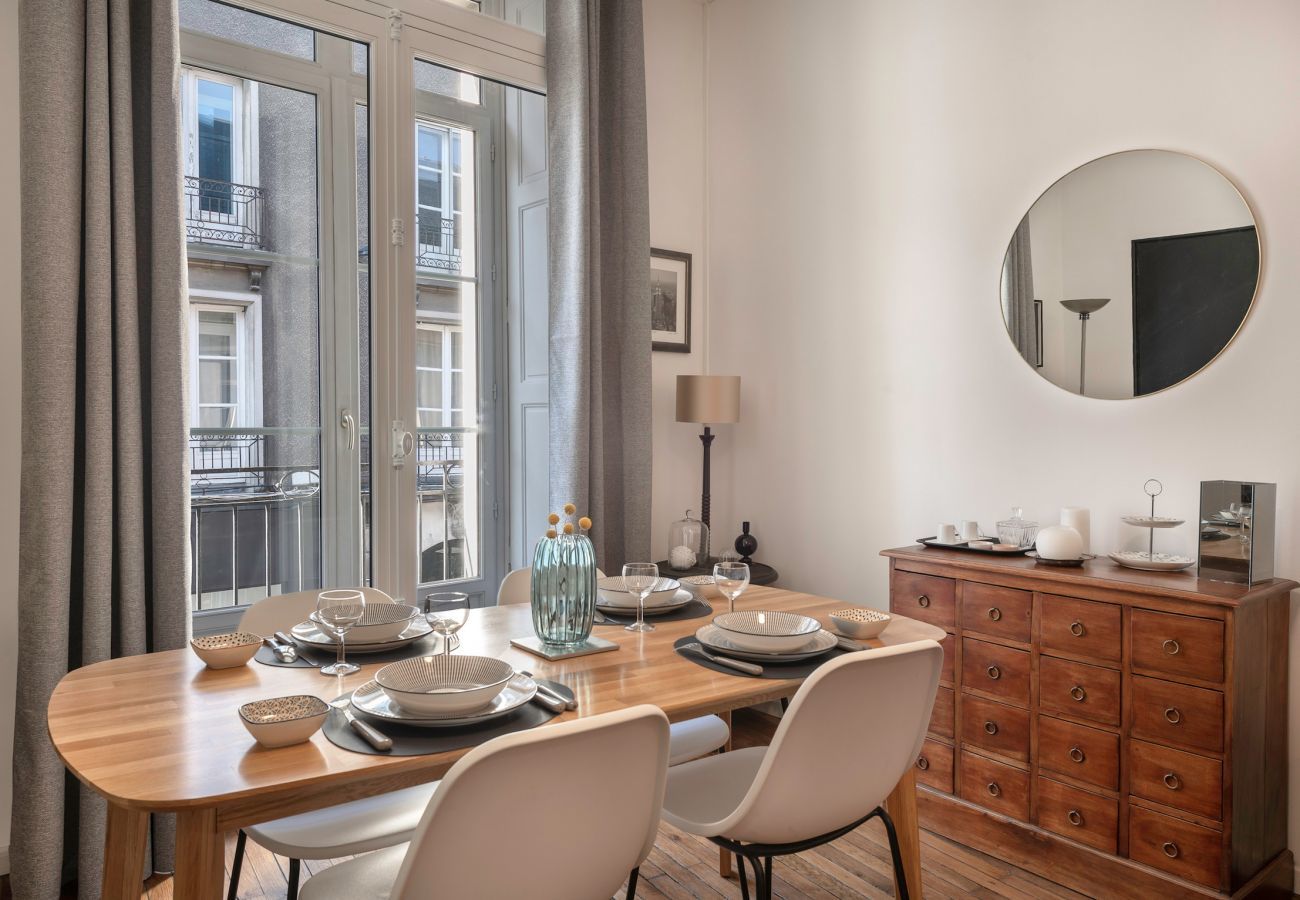 Apartment in Nantes - Charming flat near Place Graslin