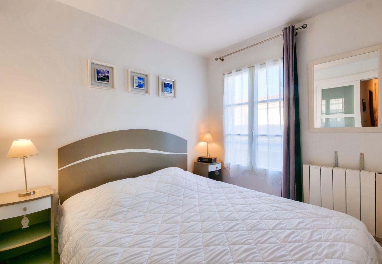 Apartment in Saint-Martin-de-Ré - Stopover for two in the heart of the Ile de Ré