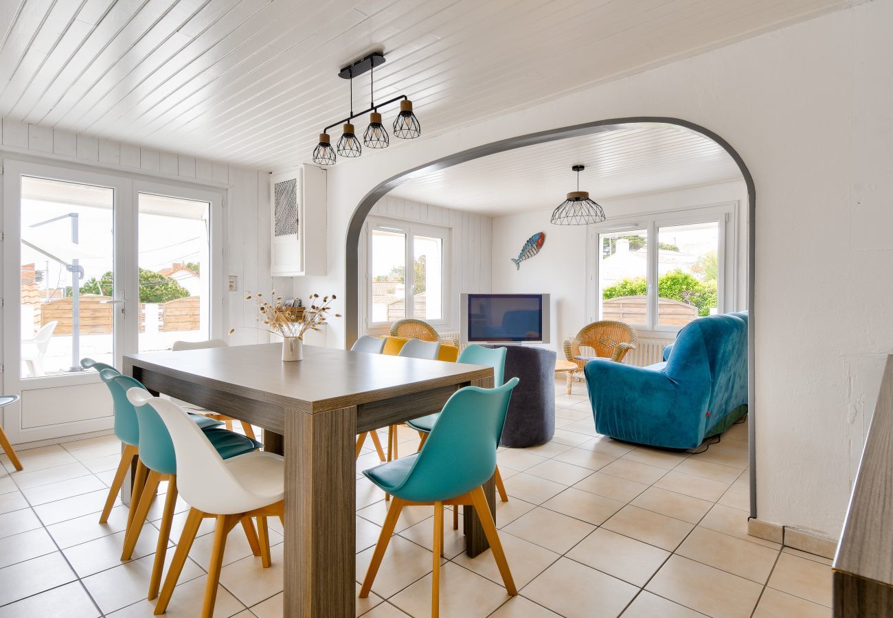 House in Barbâtre - House in Barbâtre for 12 - 450m from the beach