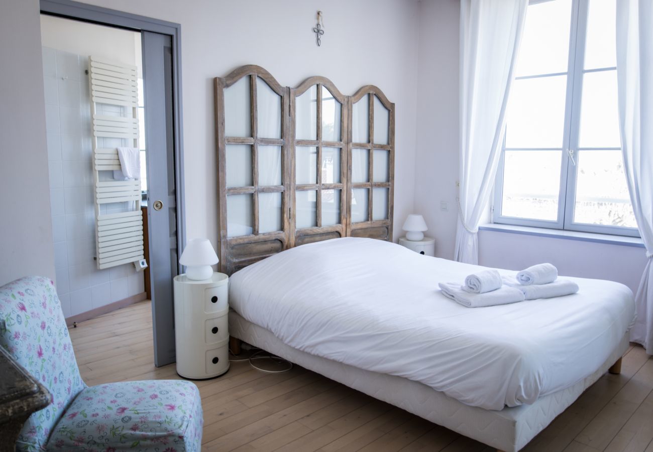 House in Saint-Martin-de-Ré - Flat 3* with terrace overlooking St Martin de Ré