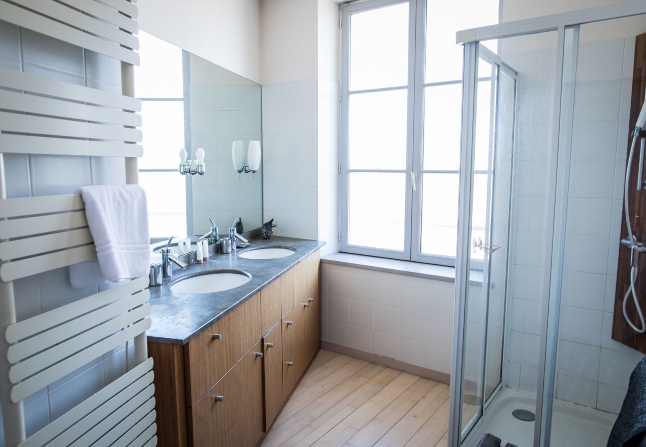 House in Saint-Martin-de-Ré - Flat 3* with terrace overlooking St Martin de Ré