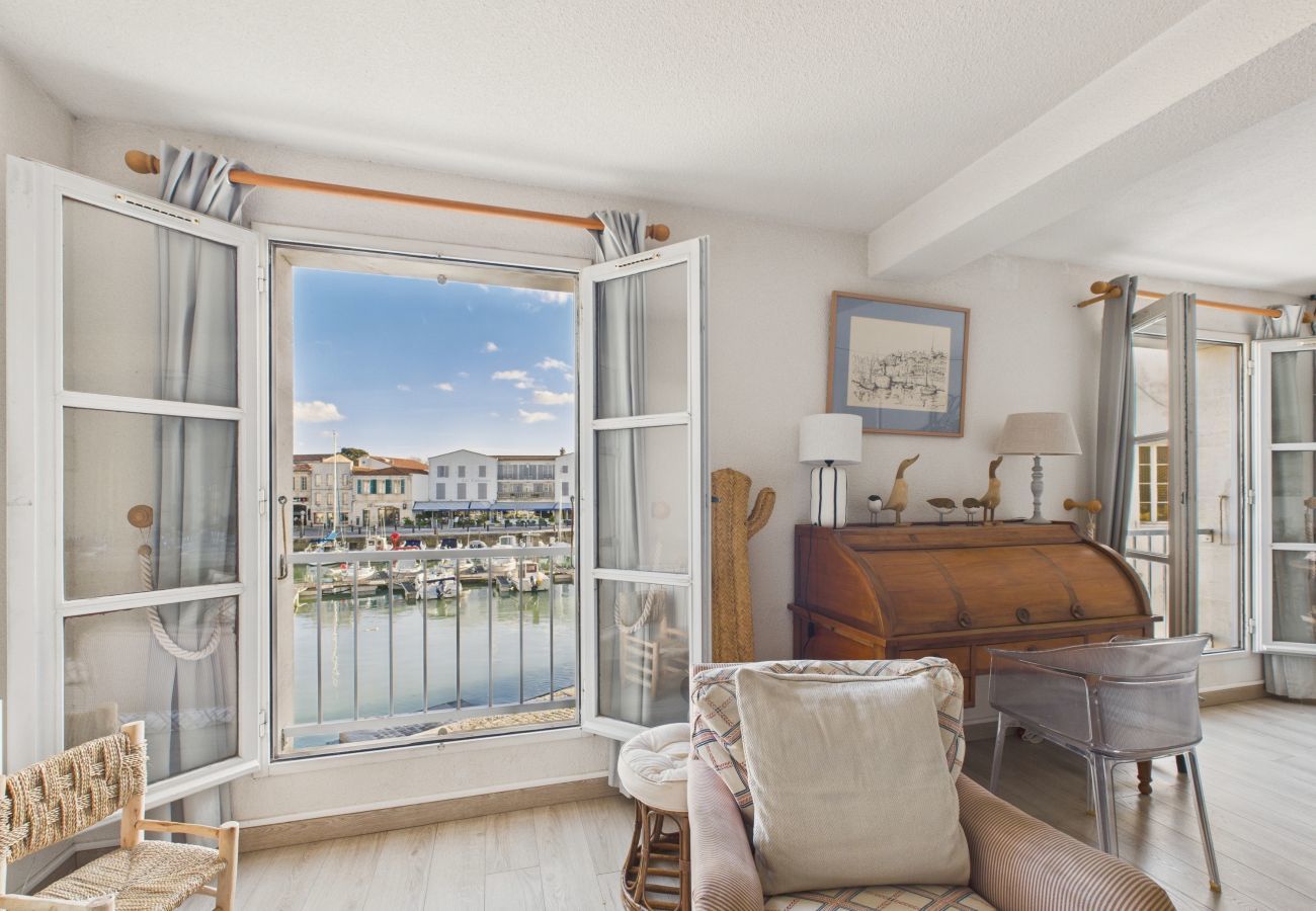 Apartment in Saint-Martin-de-Ré - In the heart of the port, unique view, flat for 6