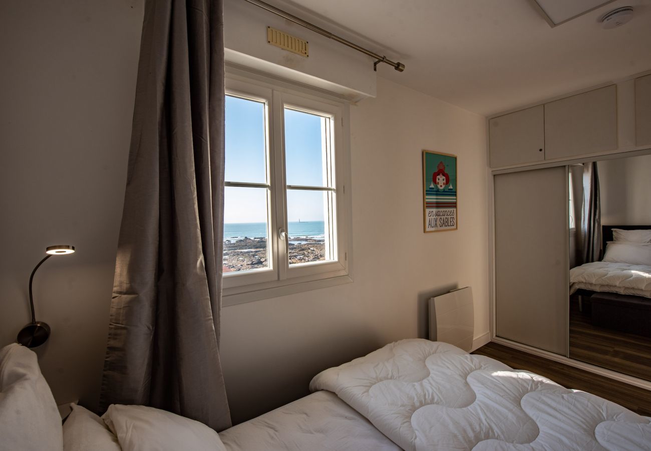 Apartment in Les Sables-d´Olonne - Seaview ! Flat for 4