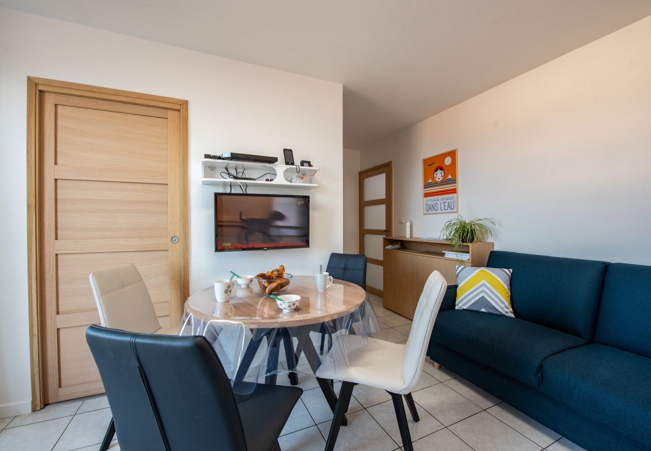 Apartment in Les Sables-d´Olonne - Seaview ! Flat for 4