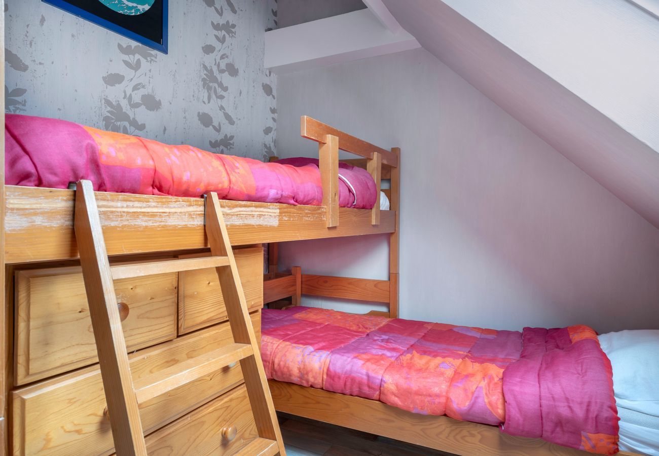 Apartment in Saint-Gildas-de-Rhuys - 300m from the beach, 2 adults - 2 children