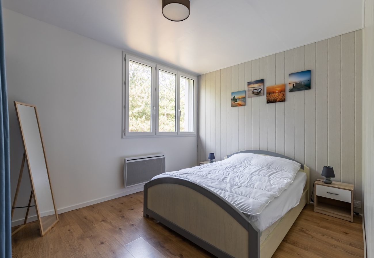 Apartment in Saint-Hilaire-de-Riez - 600m from Les Becs beach, flat for 2