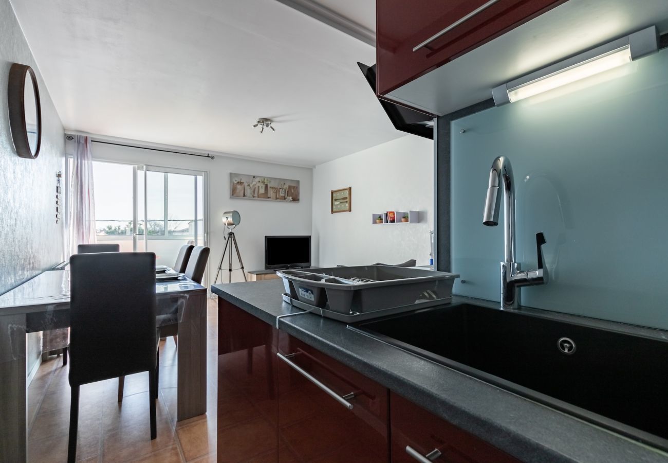 Apartment in Saint-Hilaire-de-Riez - 600m from Les Becs beach, flat for 2