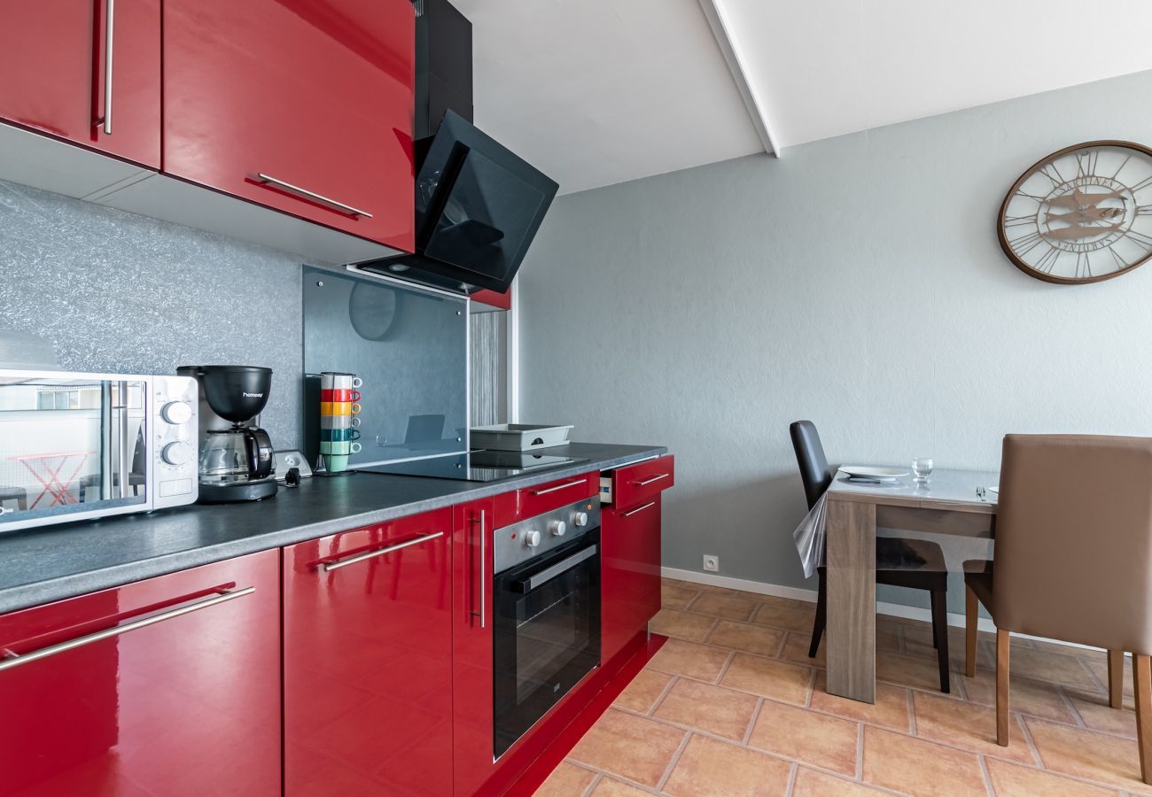 Apartment in Saint-Hilaire-de-Riez - 600m from Les Becs beach, flat for 2