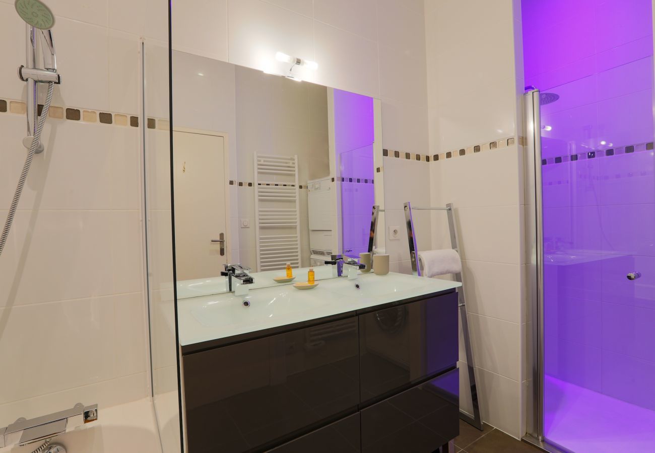House in Saint-Martin-de-Ré - Duplex with courtyard - 500 m from the port