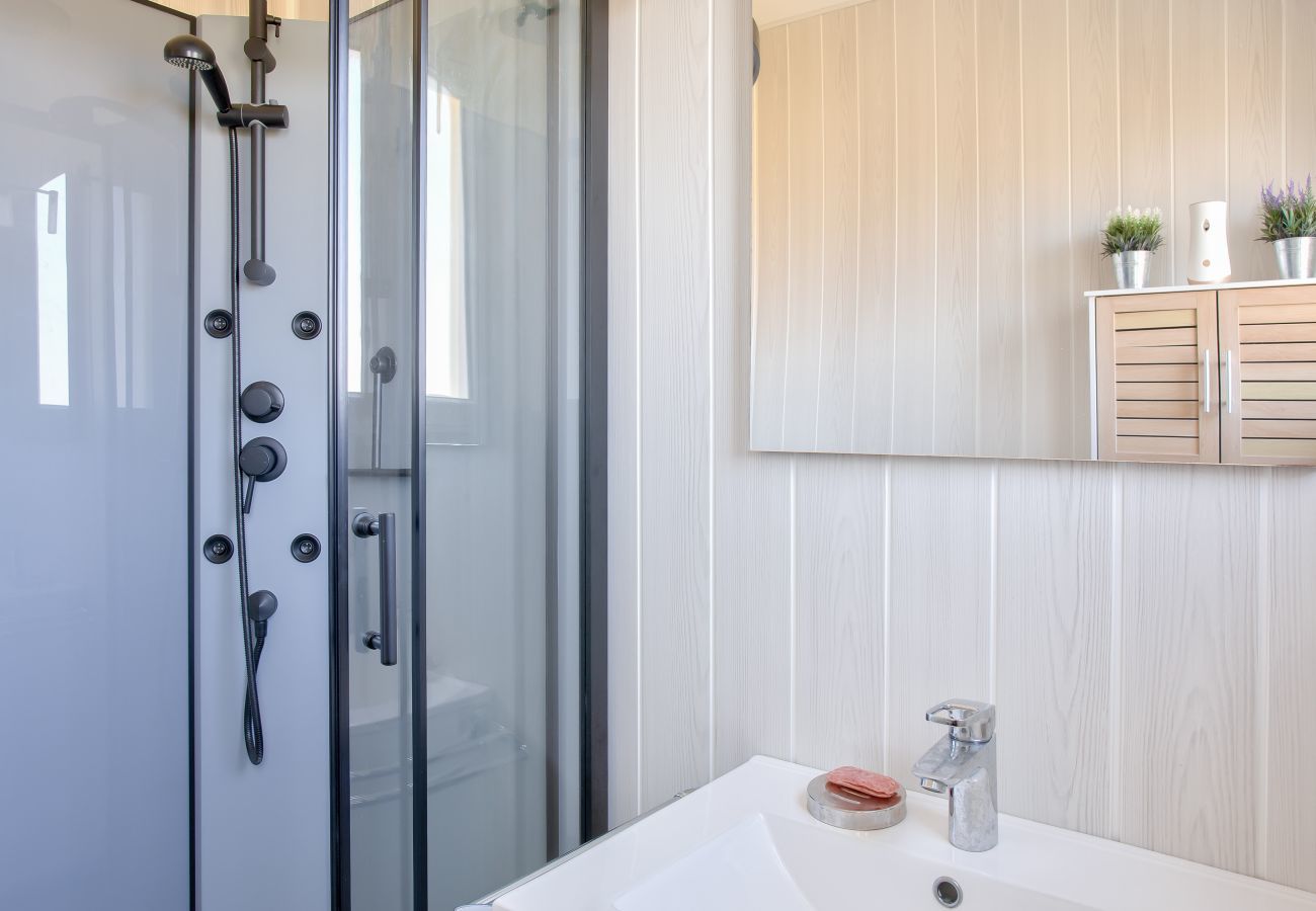 House in Plobannalec-Lesconil - Nice house for 10 with garden