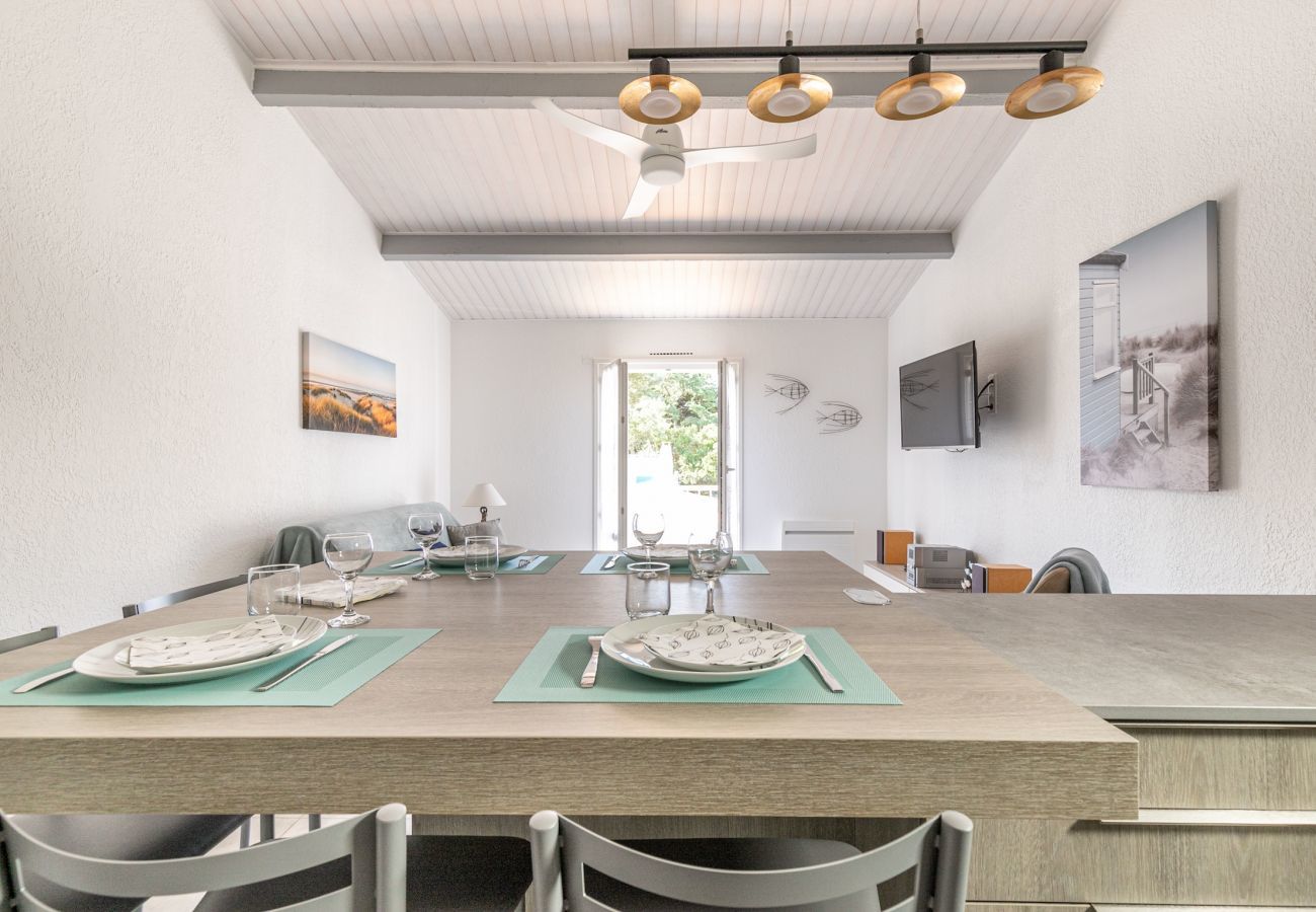 Apartment in La Guérinière - Flat for 4 - 450m Plage des Sables d'Or