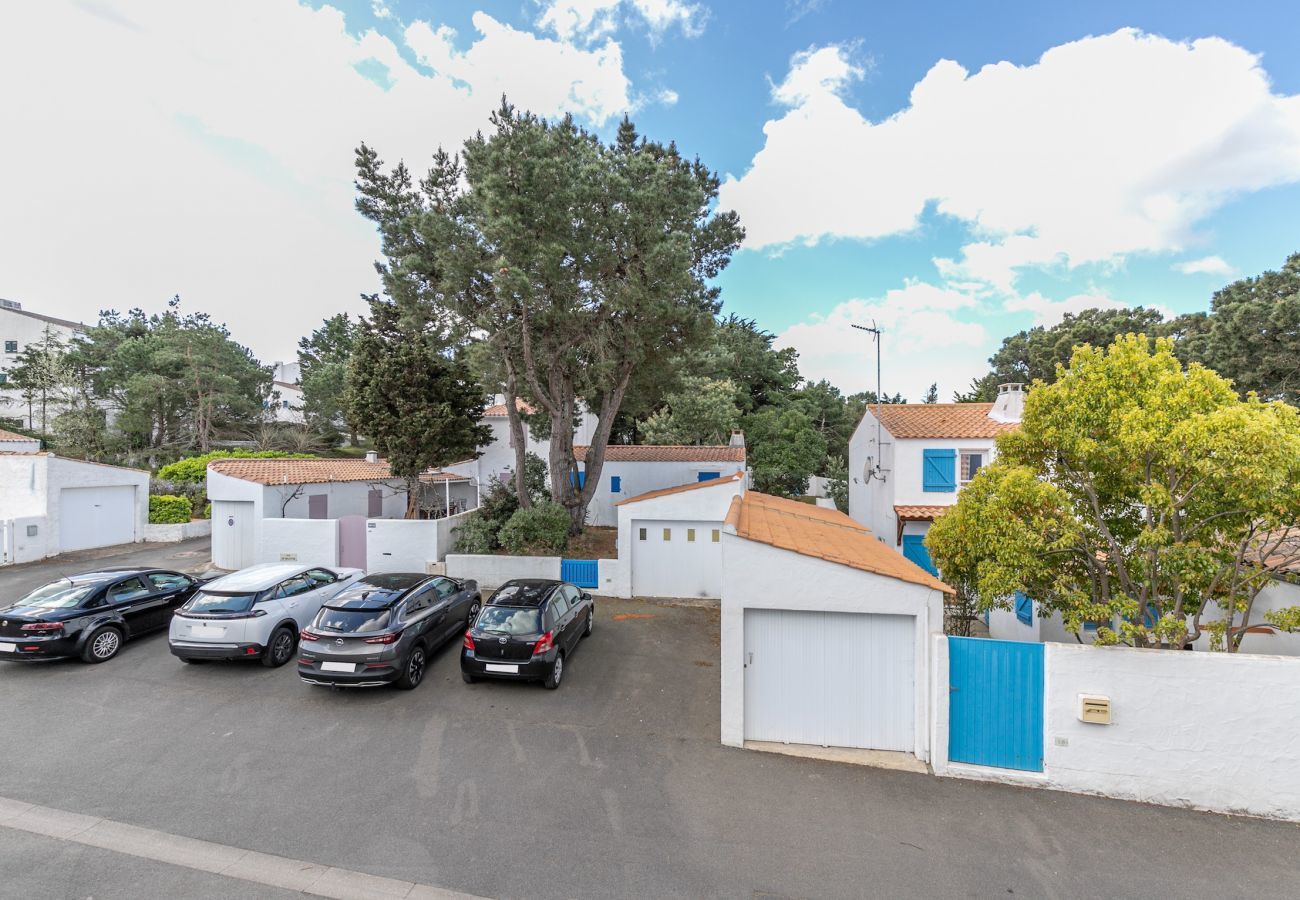 Apartment in La Guérinière - Flat for 4 - 450m Plage des Sables d'Or