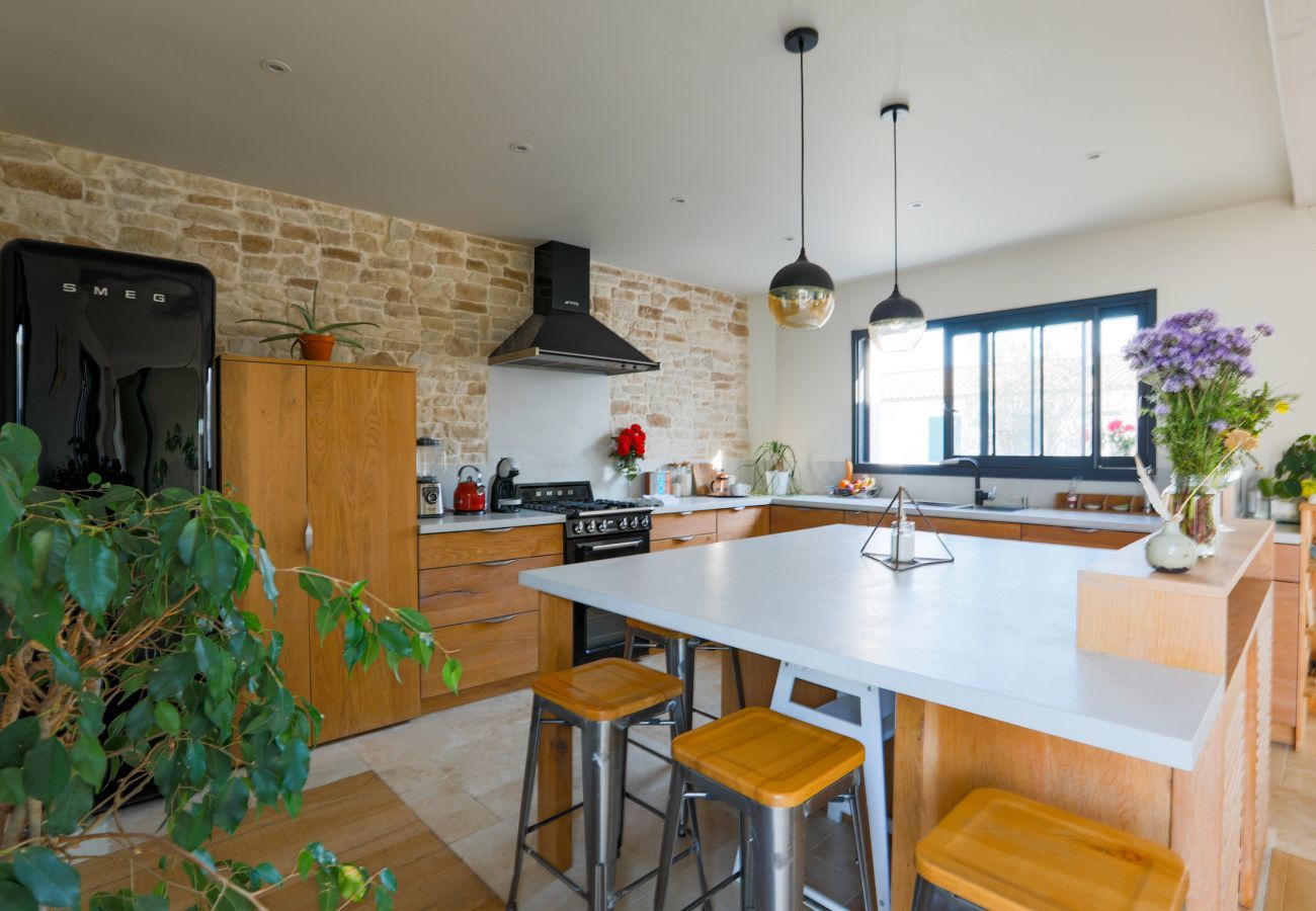 House in Rivedoux-Plage - Le 7 - Between sea and wood - House with pool