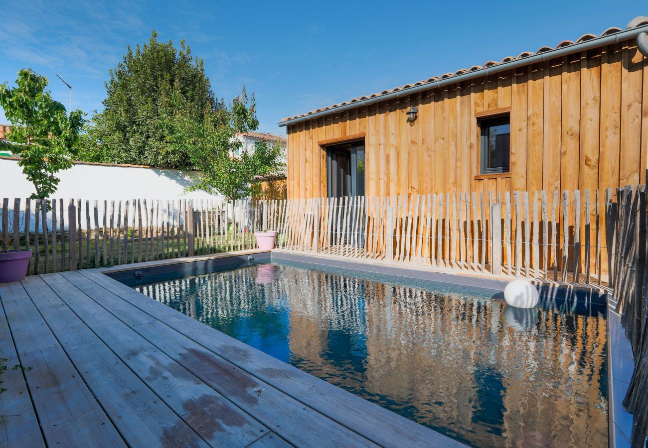 House in Rivedoux-Plage - Le 7 - Between sea and wood - House with pool
