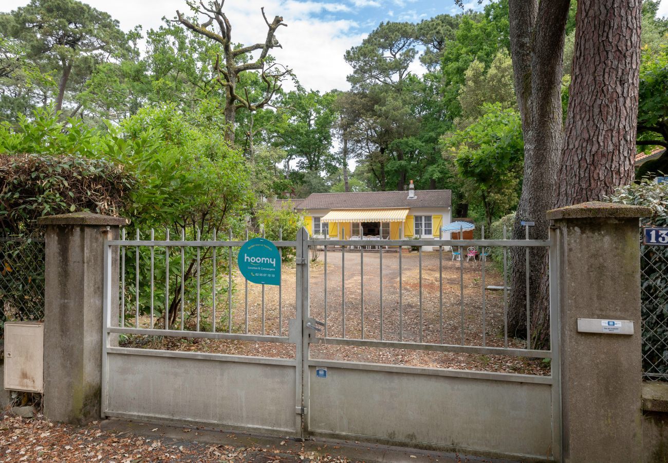 House in Saint-Brevin-les-Pins - House between pine trees and beach 