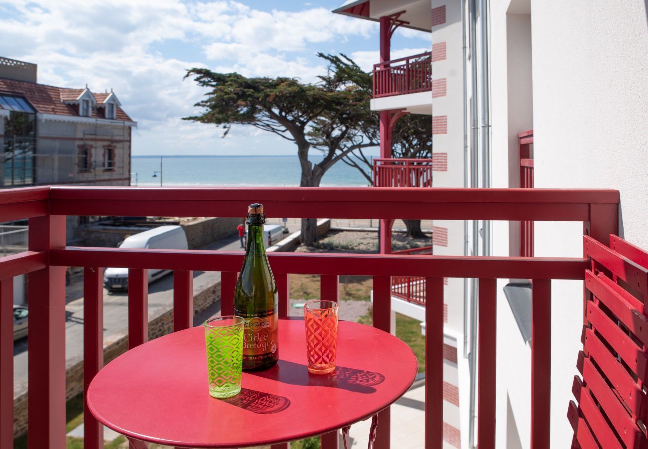 Apartment in Pléneuf-Val-André - Modern flat for 4 within walking distance of the beach