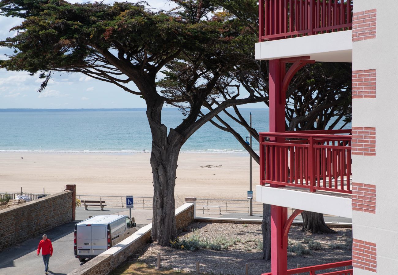 Apartment in Pléneuf-Val-André - Modern flat for 4 within walking distance of the beach