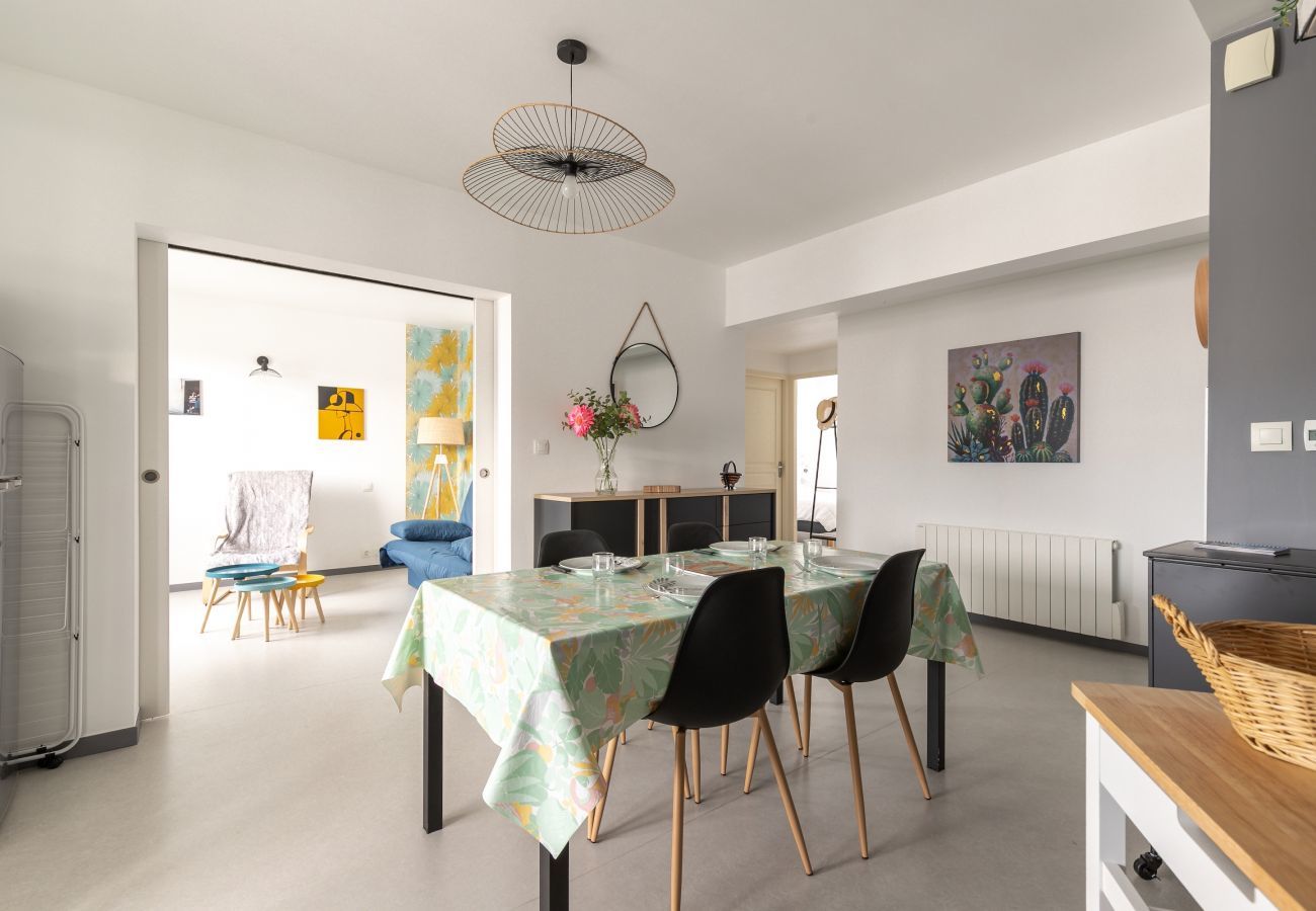 Apartment in Saint-Gilles-Croix-de-Vie - Saint Gilles - Flat 4 people - 600m from the quays