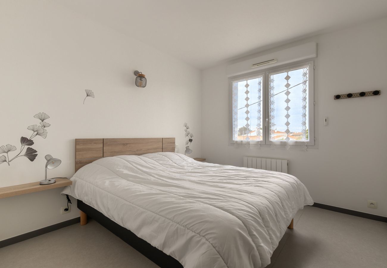Apartment in Saint-Gilles-Croix-de-Vie - Saint Gilles - Flat 4 people - 600m from the quays