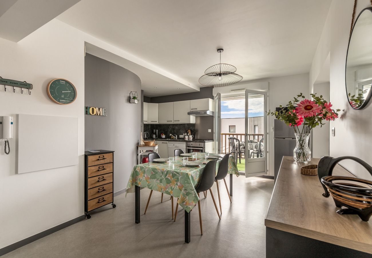 Apartment in Saint-Gilles-Croix-de-Vie - Saint Gilles - Flat 4 people - 600m from the quays